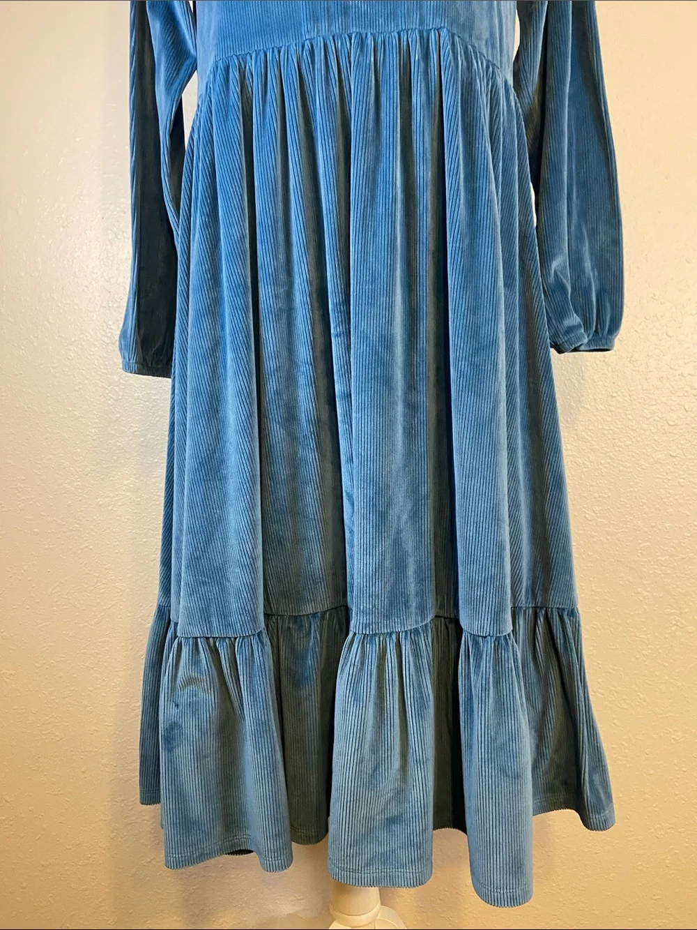 Millie loves Lily Turquoise Ribbed Crushed Velvet Tiered Dress Size 14/16